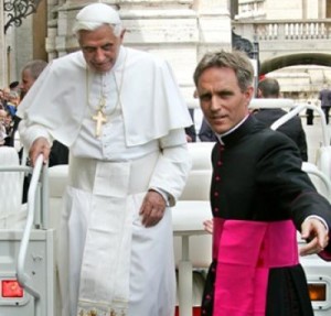 Pope_Benedict_Georg_Gaenswein