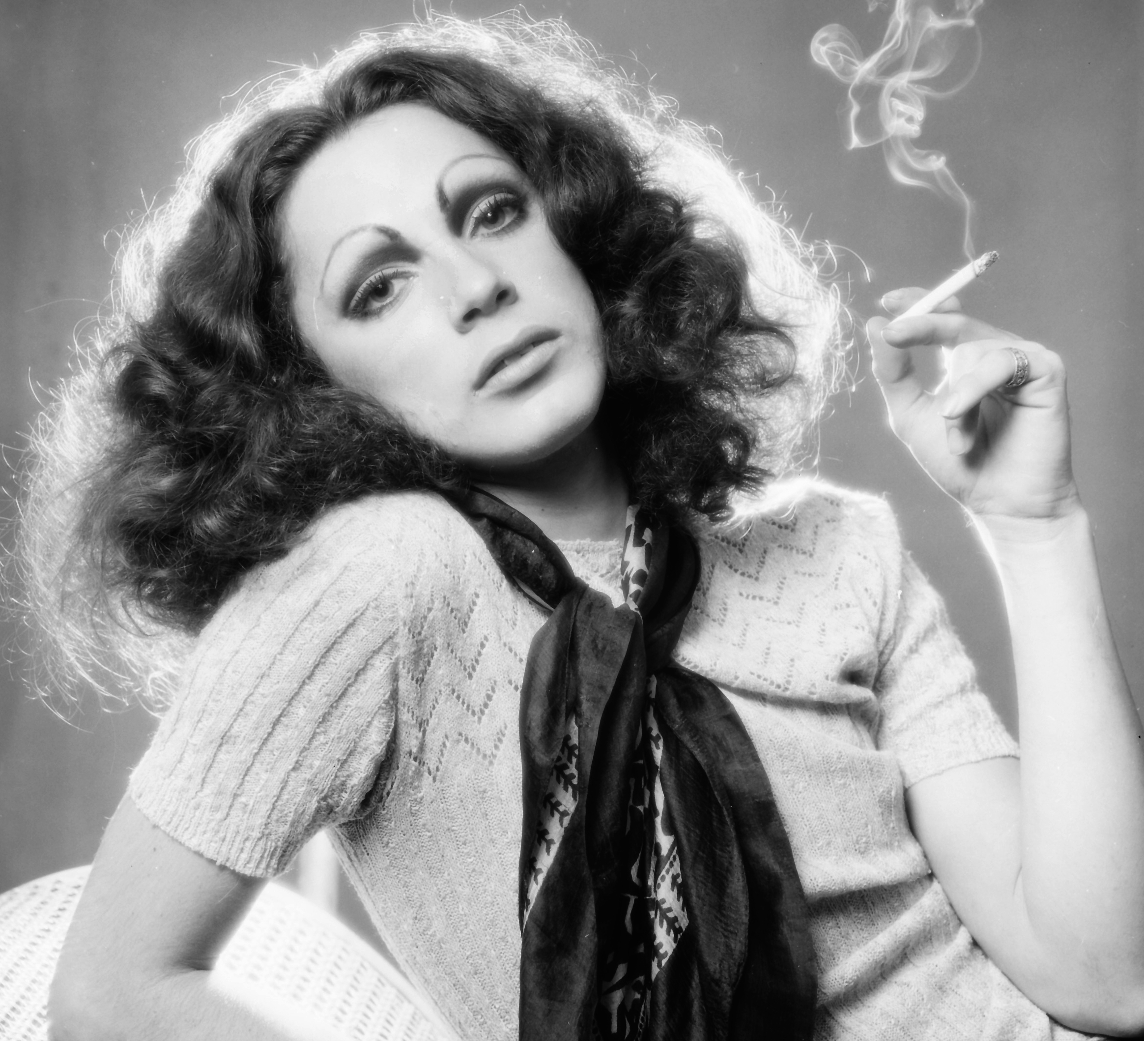 Hardcore Schoolgirl Porn Gif Tumblr - Holly Woodlawn, Warhol Superstar, Dead at 69 - The Gay & Lesbian Review