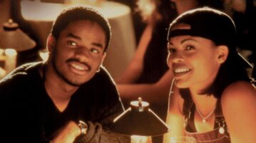 Larenz Tate as Darius and Nia Long as Nina in Love Jones.